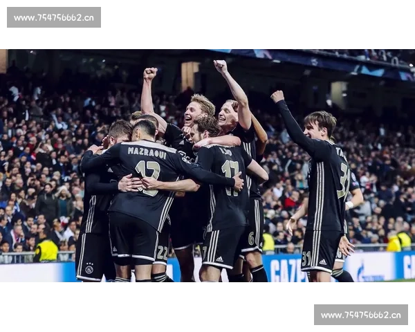 激烈对决落幕精彩瞬间定胜负球队实力显露无遗 - 副本 - 副本