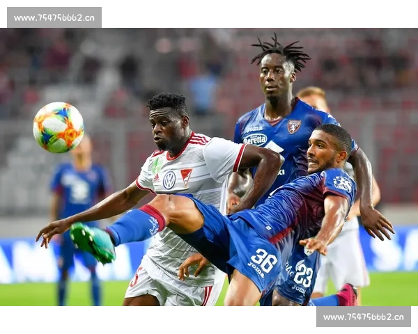 生死对决一触即发足球晋级赛燃爆全城热血争夺巅峰门票荣耀时刻 - 副本 - 副本