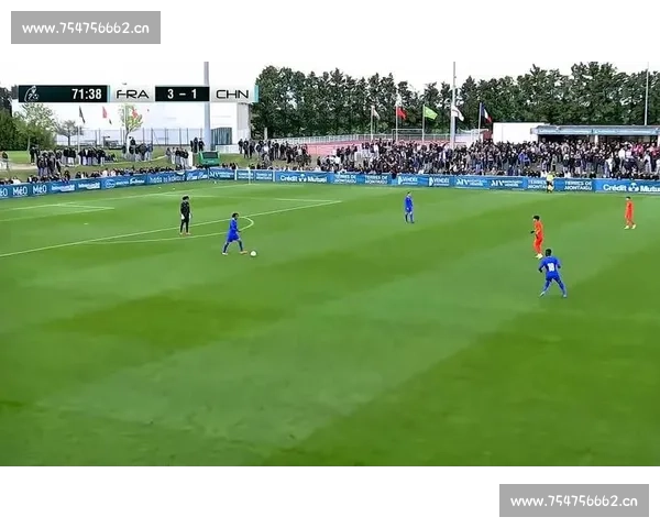 足球赛事比分直播实时更新全程追踪全球热门联赛精彩对决即时战况解析 - 副本 (3)